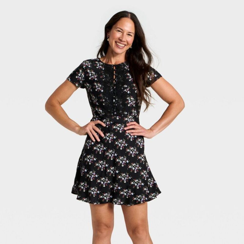 Universal Thread Black Floral Strapless Dress